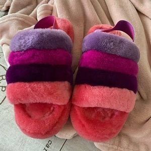 Ugg fluff yeah slides